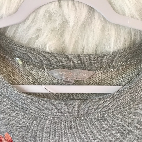 Harmony & Balance Crop Top - Picture 3 of 7